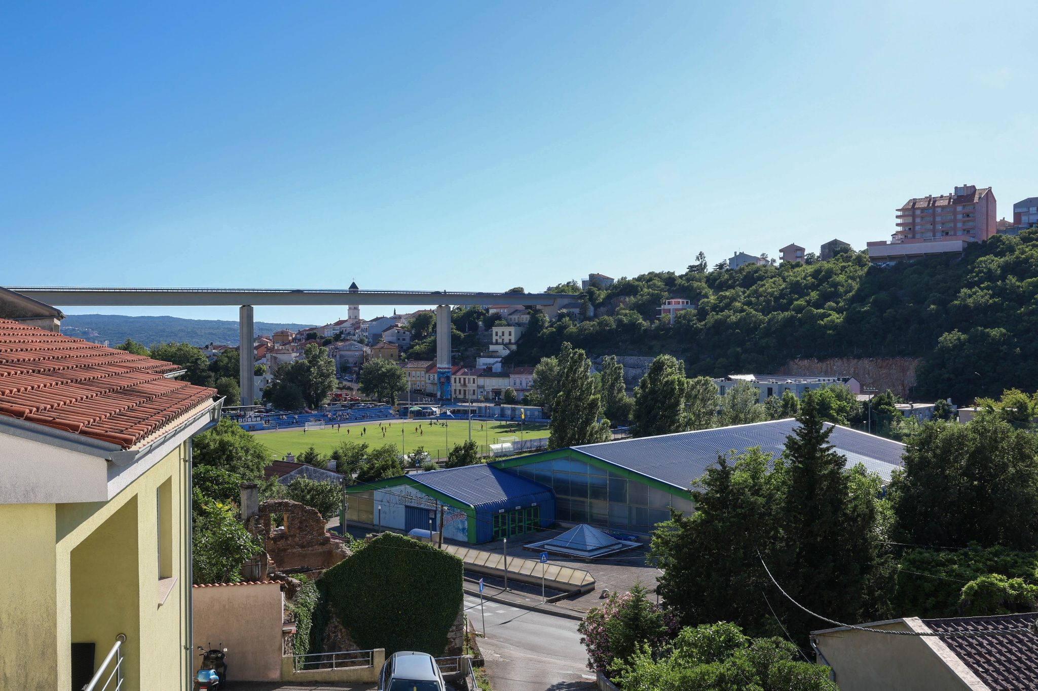 The view from the balcony over Crikvenica, the viaduct and the sea